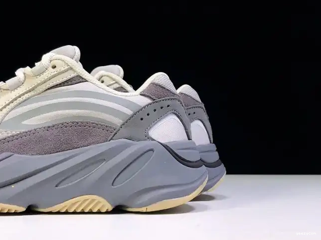 Tephra 700 Boost Adidas Yeezy FU7914 v2 0528